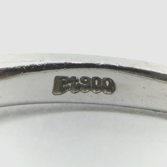 DIAMOND Platinum Vintage Ring - Picture 5 of 8